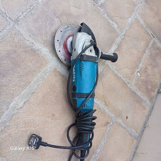 makita  angle grinder