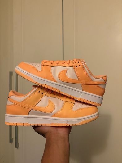 Nike Dunk Low "Peach Cream"