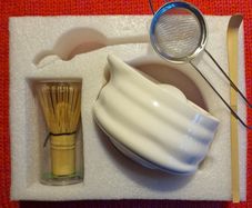 Ceramic Matcha Bowl and Whisk Set (please note that it does not come with a box)