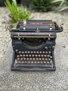 FREE Typewriter