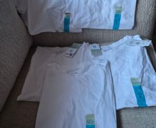 5 white tshirts