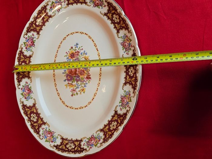 Large, beautiful oval serving platter by Arklow Pottery (Larne pattern / No. 2384) - Vintage from Ireland