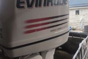 Evinrude 225  Only 350 hrs  XL shaft