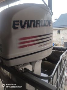 Evinrude 225  Only 350 hrs  XL shaft