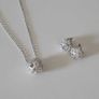 Silver Chain Necklace with Pendant - Elegant & Classic Style Image 3
