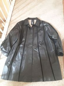 Leather Coat/GENUINE LEATHER Three Quarter Length Coat .. Size: 18 UK .. Final Price Drop