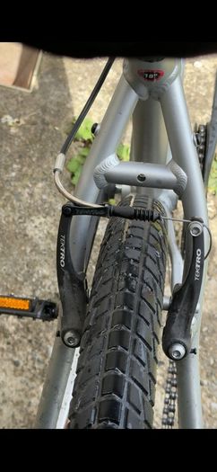 Great Condition Carrera Subway Hybrid Bike + Heavy Duty D-Lock + LED Lights  (Moving Sale)