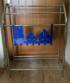 Towel rack