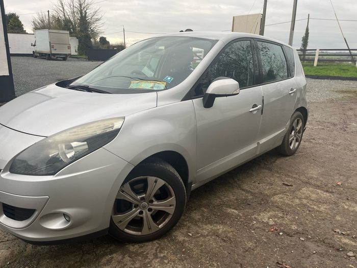 Renault Scenic - PARTS