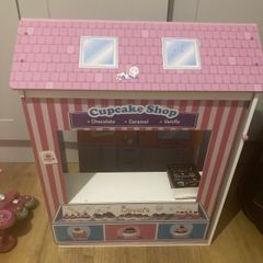 Toy shop