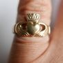 Ladies 14ct Yellow Gold Claddagh Ring - Claddagh Ring size L1/2  - 4,8g Image 8