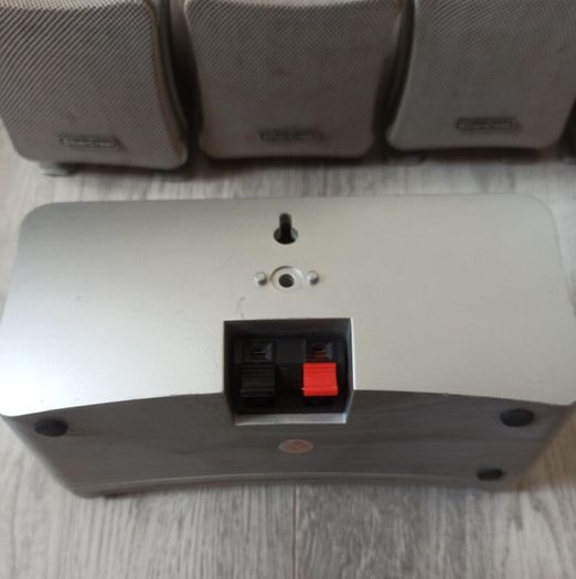 surround sound speakers