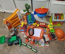 Large toy bundle