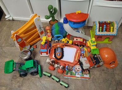 Large toy bundle