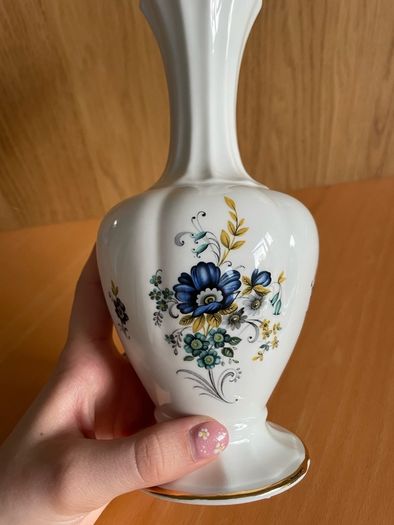 Royal Tara Ireland Blue Flowers Floral Small Vase Vintage 8"