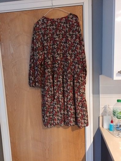 Primark  Dress.   S.20. New.  Size 20.