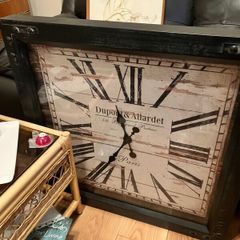 Wall clock