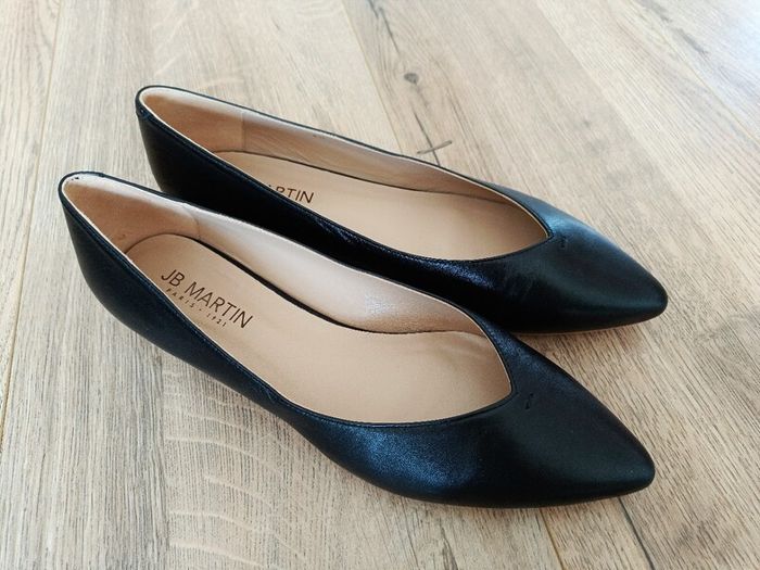 Black leather ballerinas shoes size 7
