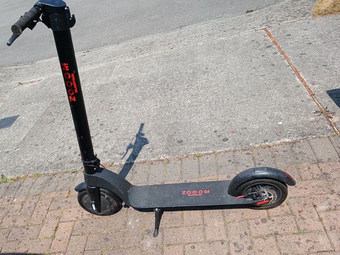 Electric scooter