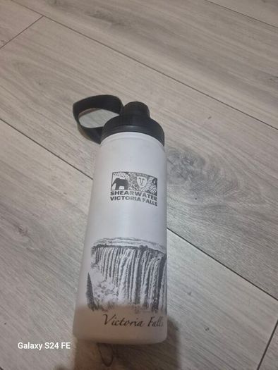White Insulated Stainless Steel Souvenir Water Bottle - Victoria Falls Zimbabwe