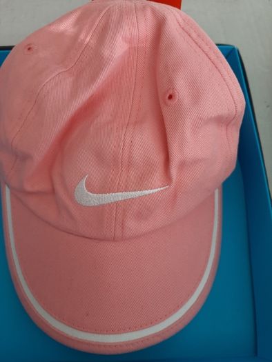 New Nike cap small tag attached