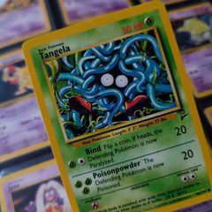 Tangela ! Base Set 2 ! Rare Near Mint - Mint ! 2000 ! Pokemon Card !