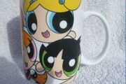 POWERPUFF GIRLS (Girls Rock!) - a colourful &amp; decorative Kinnerton mug (early 2000s)