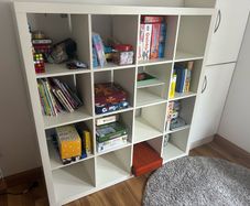 Shelf storage unit