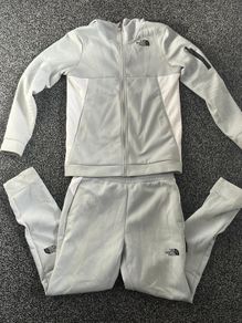 The North Face Boys Tracksuit XXL