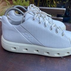 Ecco gore tex size 7