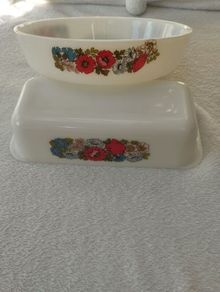 Pyrex Vintage set 'Poppy Pattern'