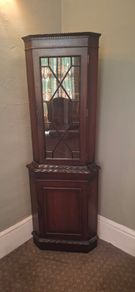 Corner Display cabinet