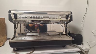 Coffee Machine- Nuova Simonelli Appia 2