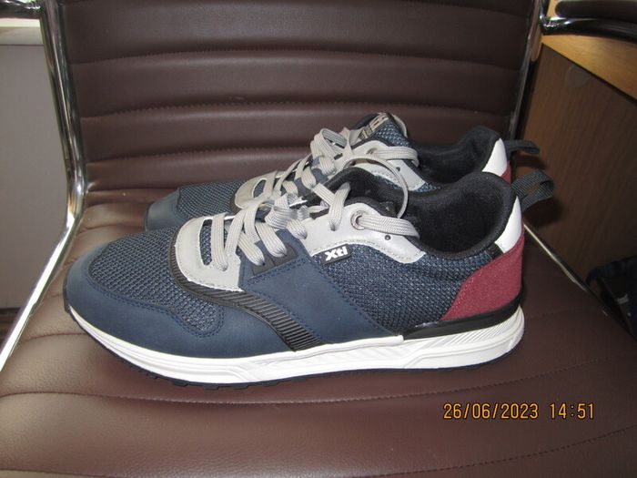 Runners size 44