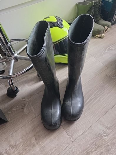 safety wellies