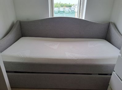 Day bed trundle