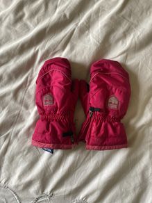 Hestra child's ski gloves
