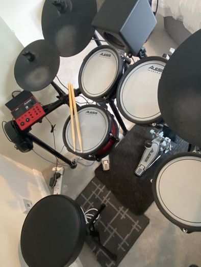 electronic drum set