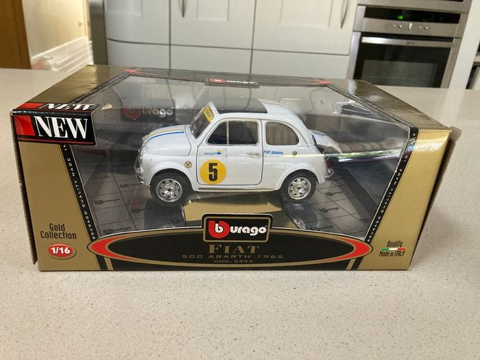 Abarth Fiat 500 1/18