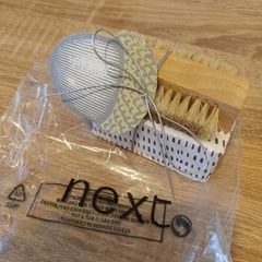 Next soap &nail brush set