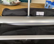 2 table top stands