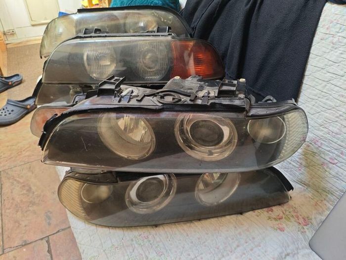 E39 headlights
