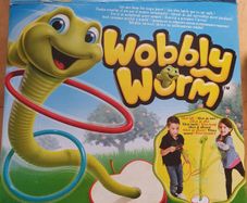 Wobbly worm game