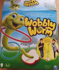 Wobbly worm game