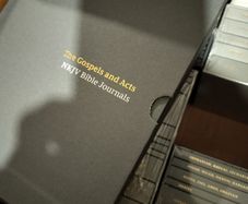 NKJV Bible Journals - The Gospels and Acts Box Set: Holy Bible, New King James Version  on3n3ss
