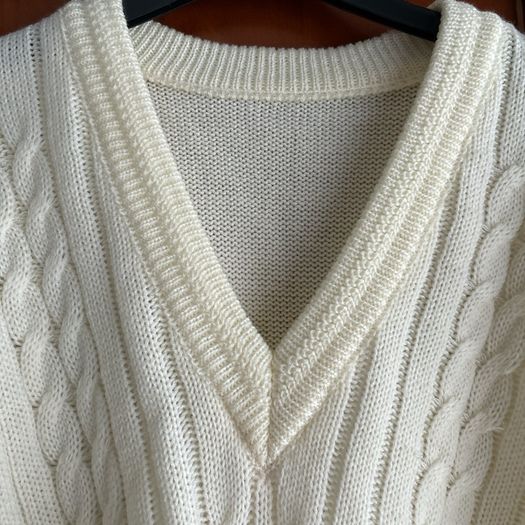 Cream Sweatervest