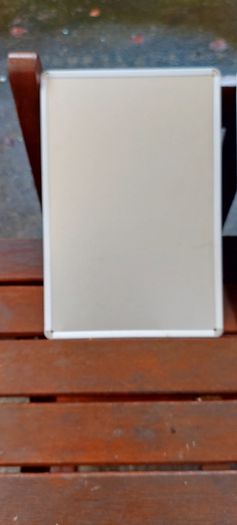 1 x metal tin sign ,buyer collects or pays postage. see pictures for condition, nice for any home bar or man cave pub restaurant etc,,sold as is,