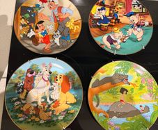 Rare Disney plates mint