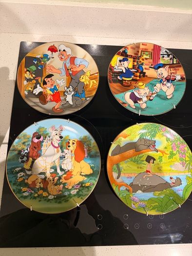 Rare Disney plates mint