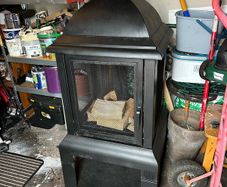 Outdoor log burner stove